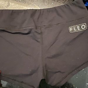 Fleo shorts black originals size M